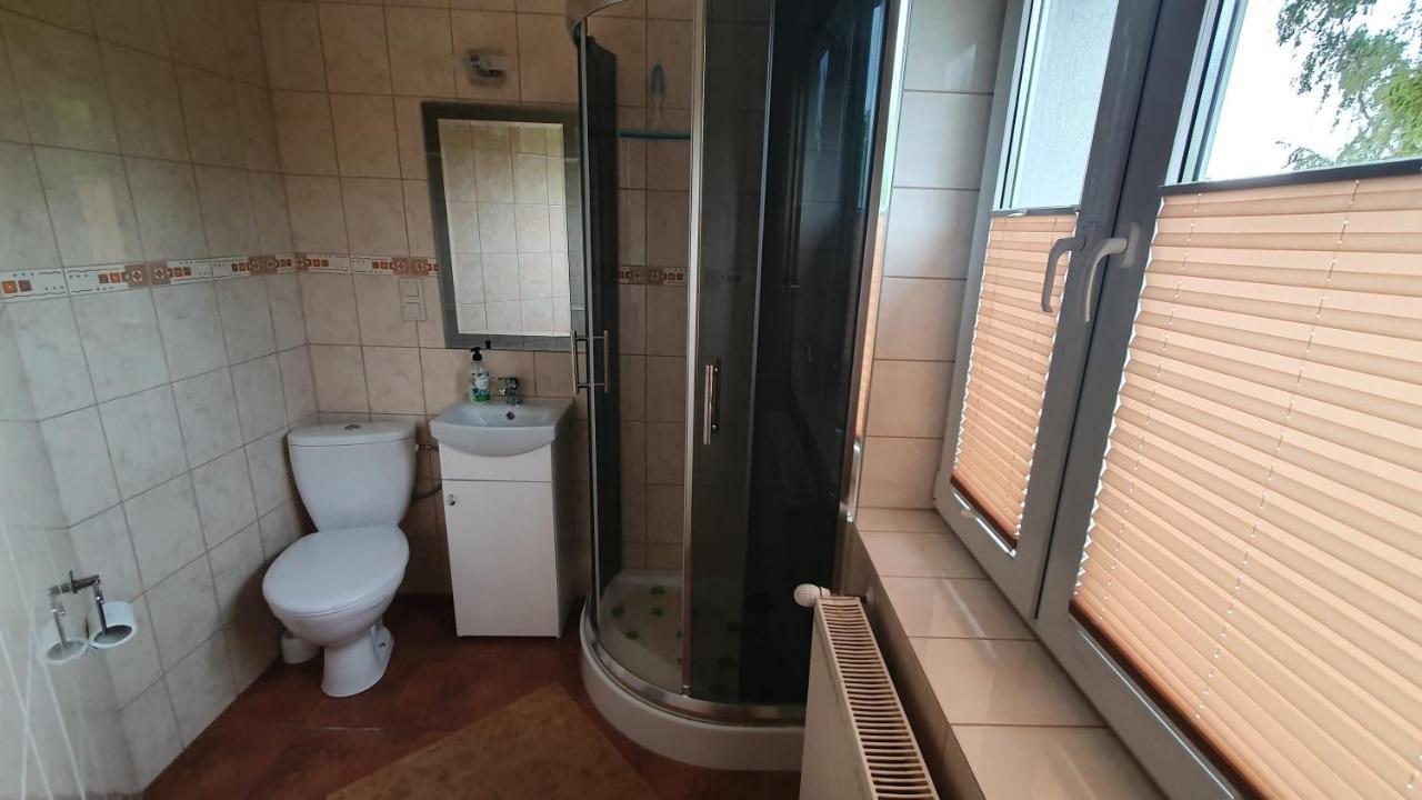 "U Izy" Pokoje Goscinne I Przyczepy Campingowe Mielno  Exterior photo
